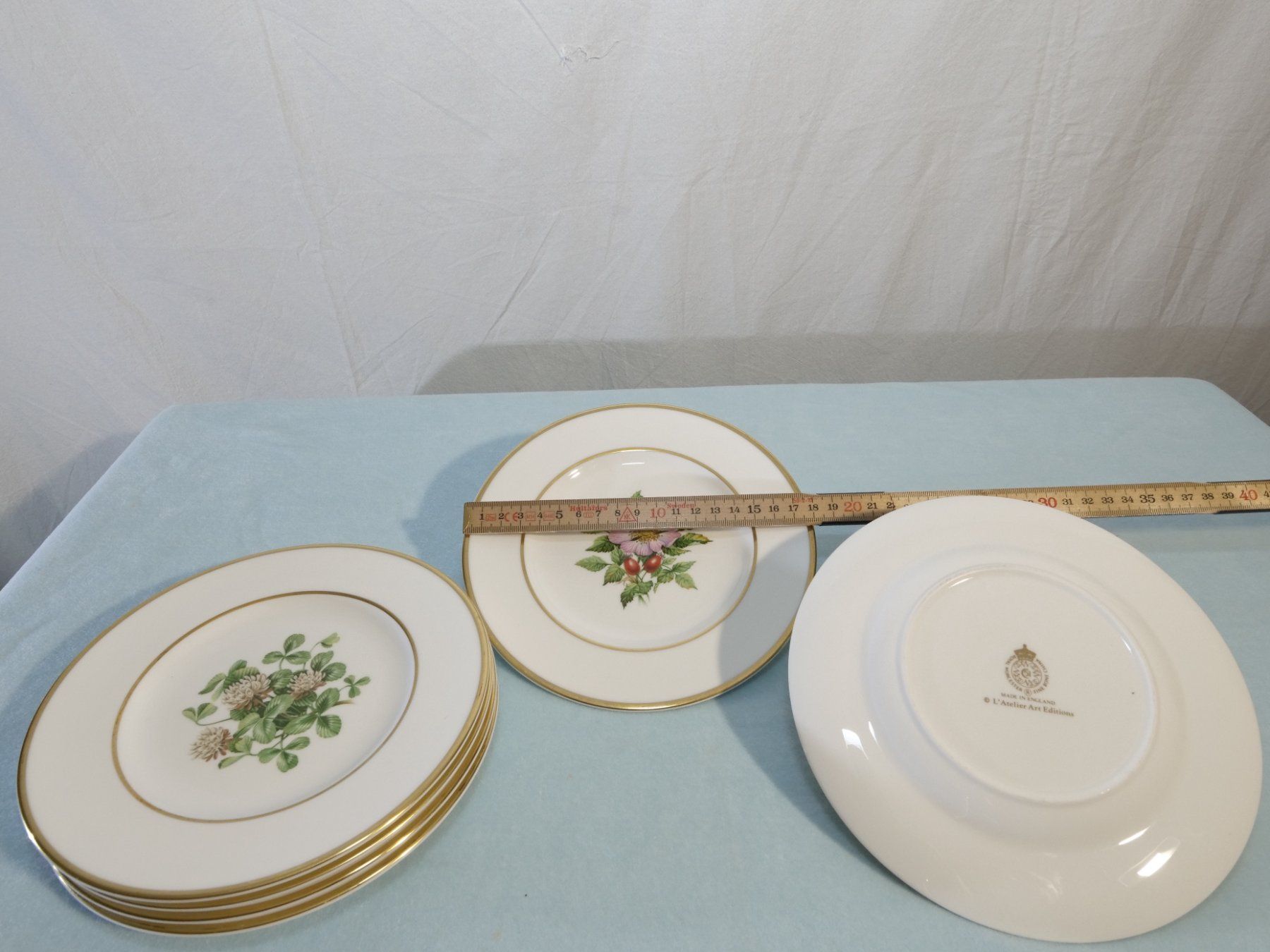 Royal Worcester Set di piatti: Geschirr-Set Kaffee- oder Tee von Royal Worcsester – Usato da Lustmühle venduto da Glatisant 5