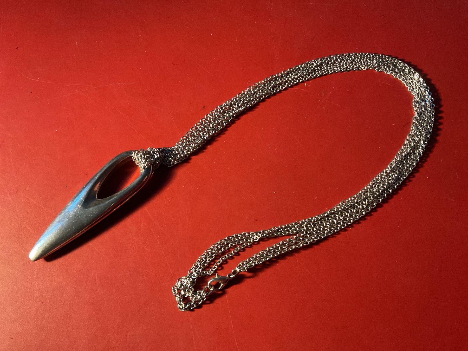 Catenine: Halskette mit Anhänger, Edelstahl (letzte Gelegenheit) – Usato da Tecknau venduto da Gluschtikum