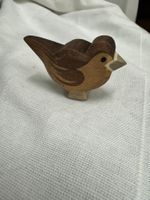 NEUWERTIGE Holzfigur Spatz Ostheimer