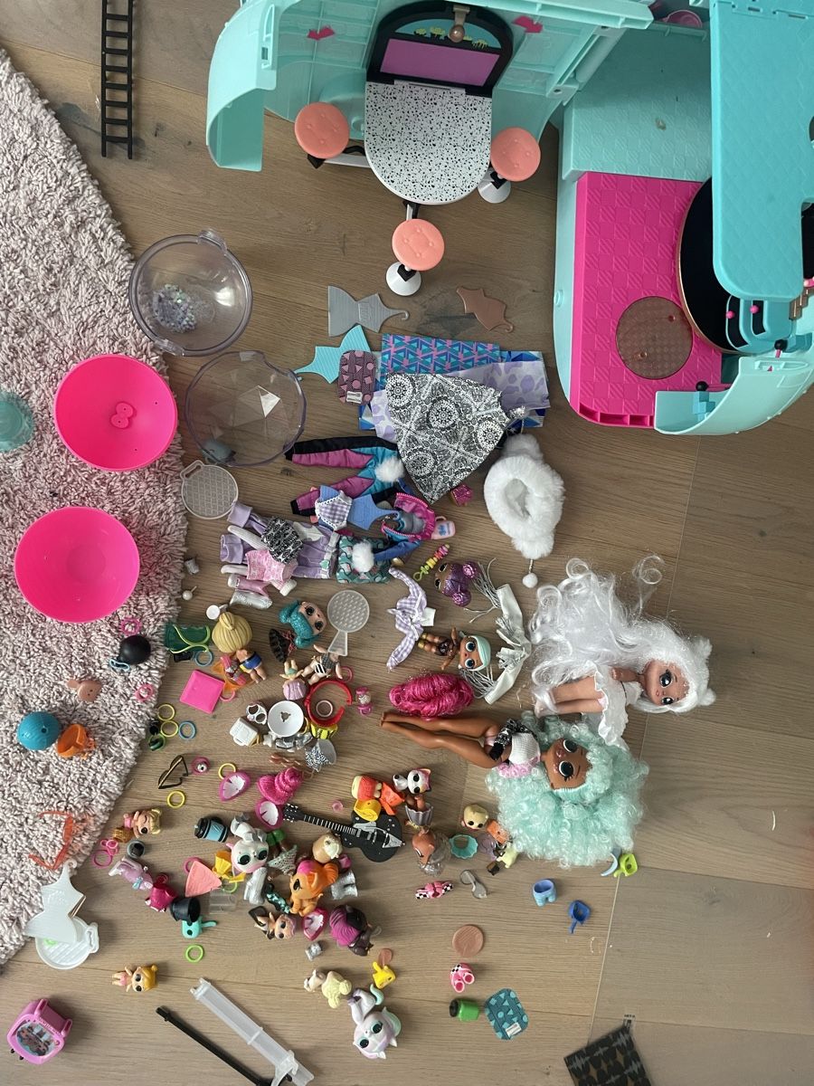 Jouets: LOL Camper – D'occasion à Zufikon par pau_dj5m 2