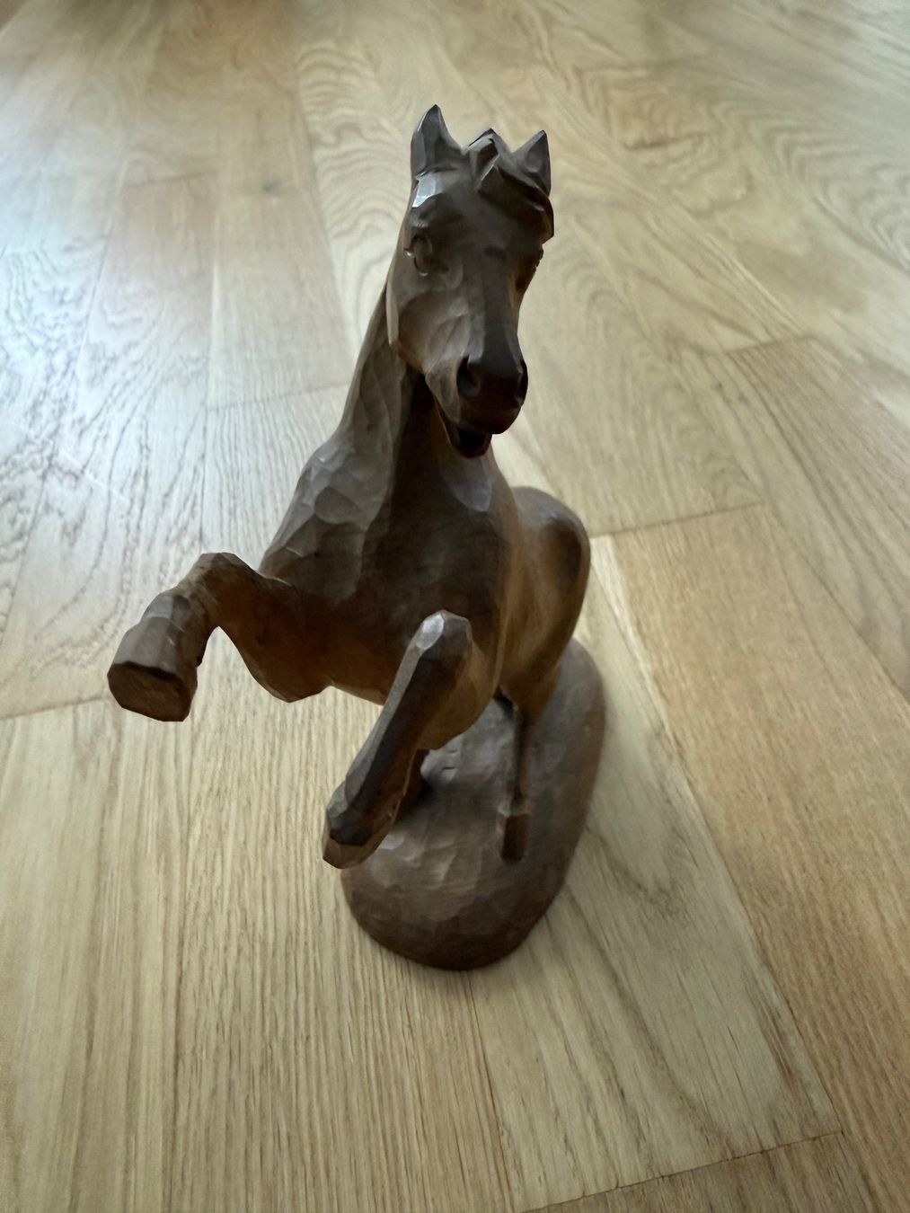 Statuette: Holzpferd geschnitzt, Dekofigur! – Usato da Wil SG venduto da man_jcm5 2