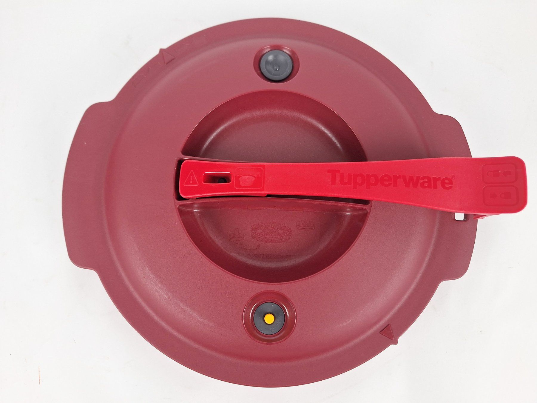 Töpfe: TUPPERWARE MicroQuick Schnellkochtopf 3L bordeauxrot – Neu (gemäss Beschreibung) aus Breitenbach von Restwert_Breitenbach 1