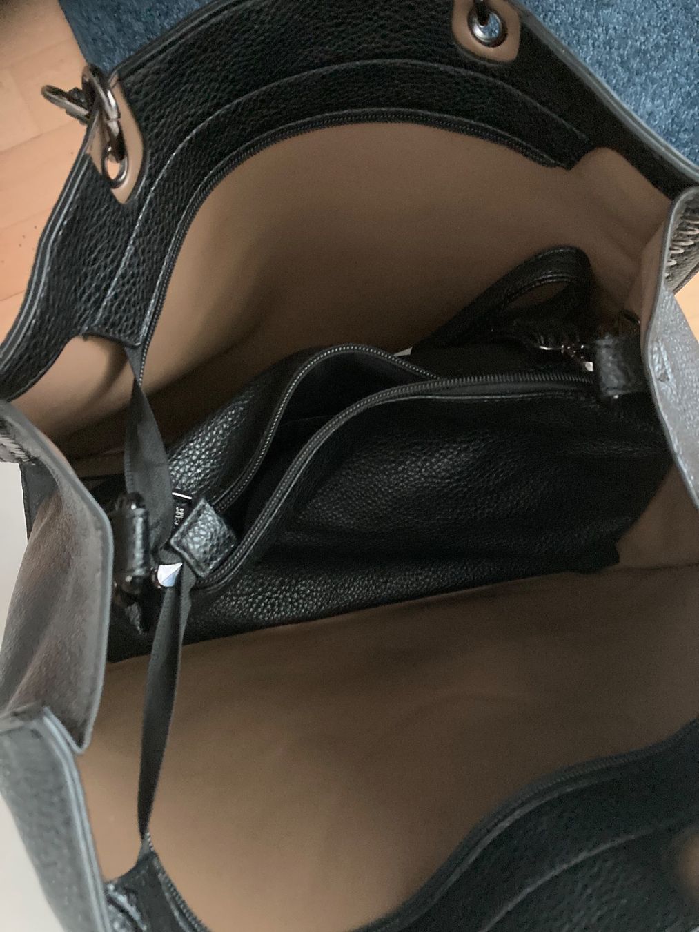 Borse da donna: Wunderschöne Tasche im Lederlook mit Extra-Innentasche – Nuovo (secondo la descrizione) da Wettingen venduto da sunflower_577 4