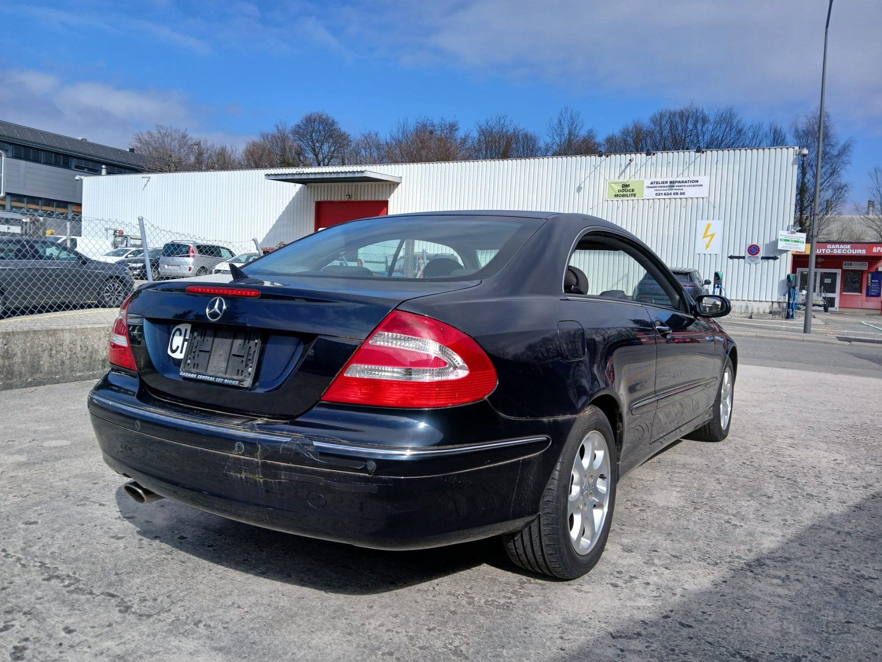 Mercedes-Benz Autos: Mercedes-Benz CLK 200 Kom. – D'occasion à Lausanne par  3