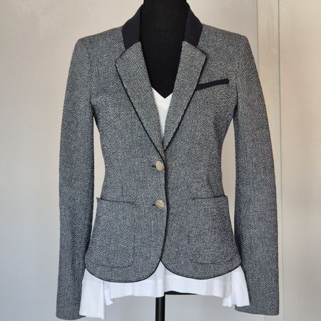 Armani Jeans Blazer in 34.