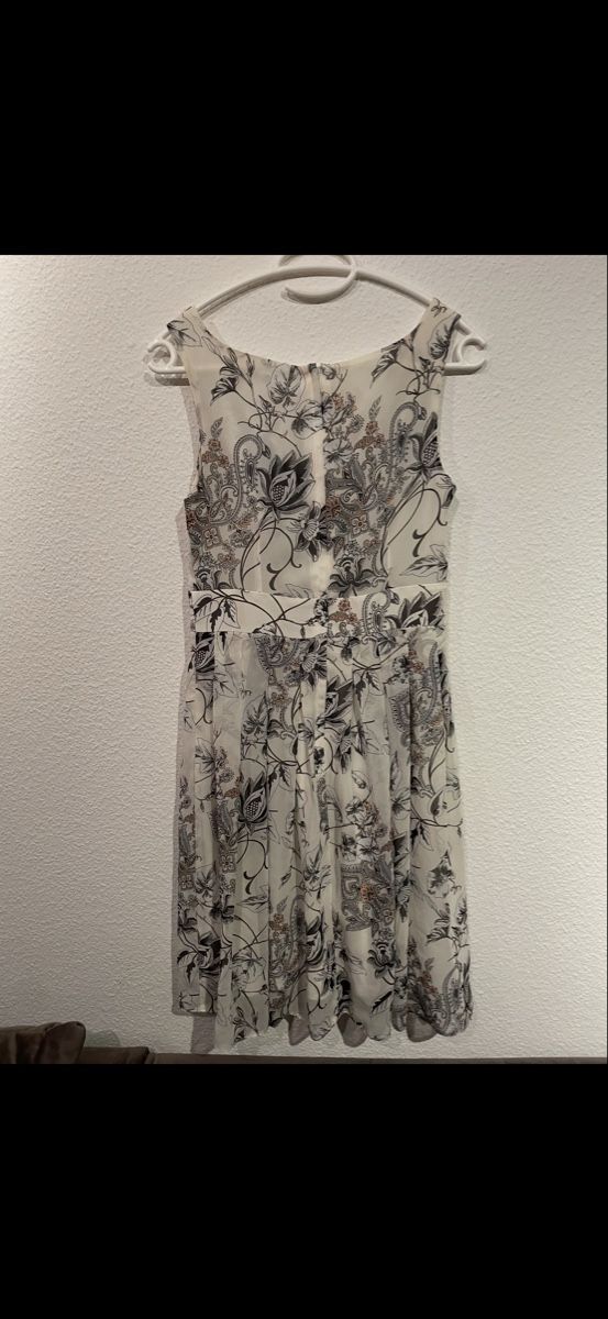 Orsay Vestiti: Tailliertes, süsses Blumenkleid - S – Usato da Herrliberg venduto da Joy_Strehler 1