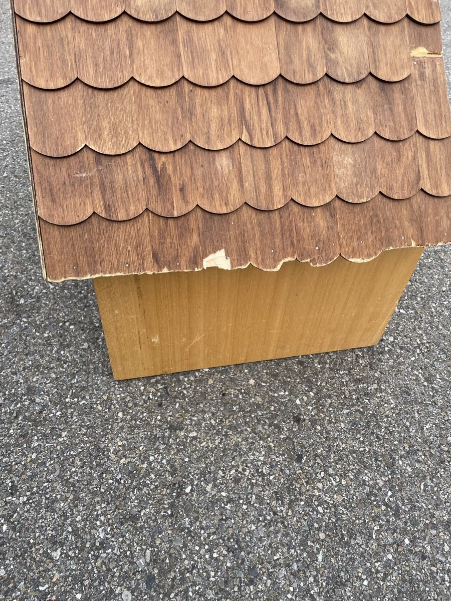 Giocattoli: Holz Stall gebrauchter Zustand – Usato da Weisslingen venduto da Nerine 1
