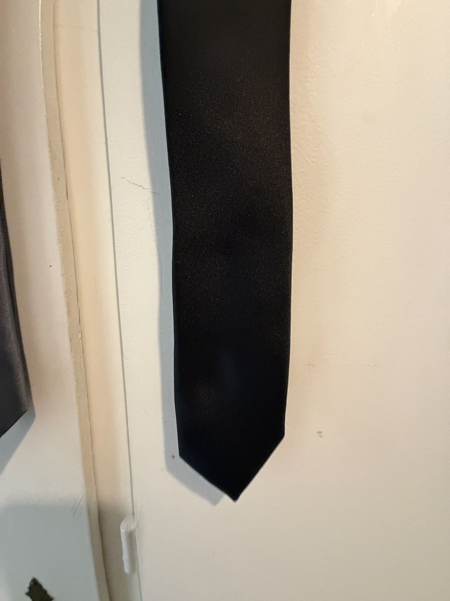 Krawatten: Set di 3 Cravatte 100% Seta Firenze grigio e nero – Gebraucht aus Lugano von can_xdd8 3
