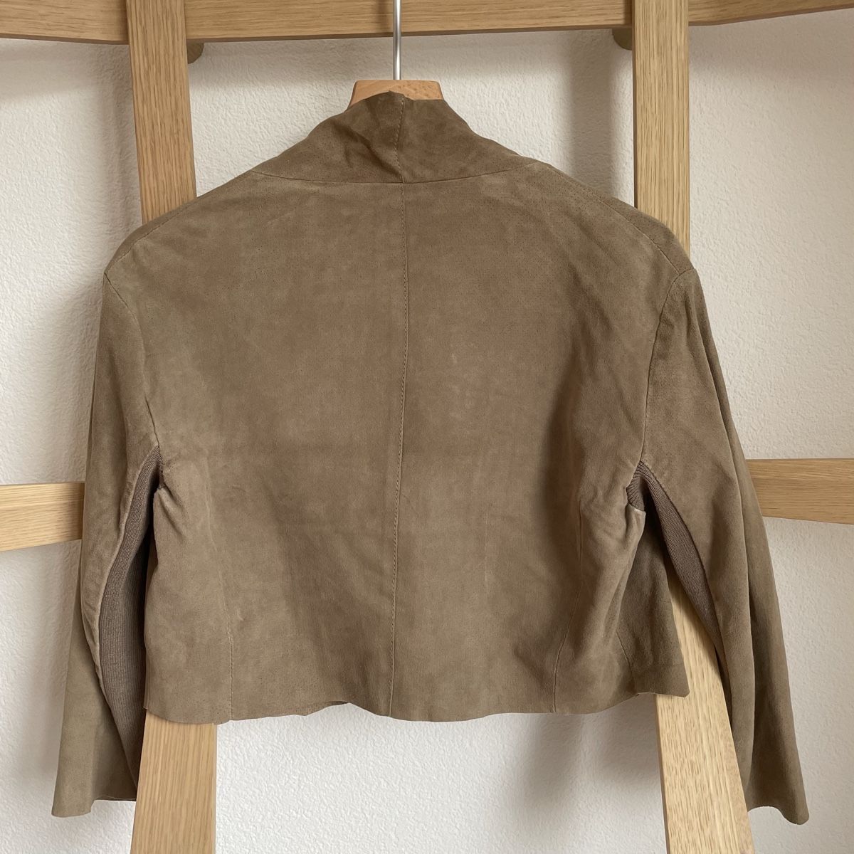 Bolero: Twin-Set Simona Barbieri Suede Leather Jacket S/M – Usato da Küsnacht ZH venduto da Zubli 9