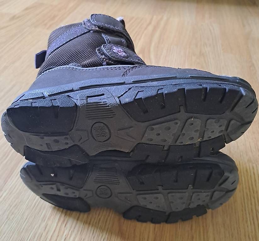 Scarpe per ragazze: Winterschuhe - Grösse 28/29 – Usato da Rotkreuz venduto da Blubberli1 3