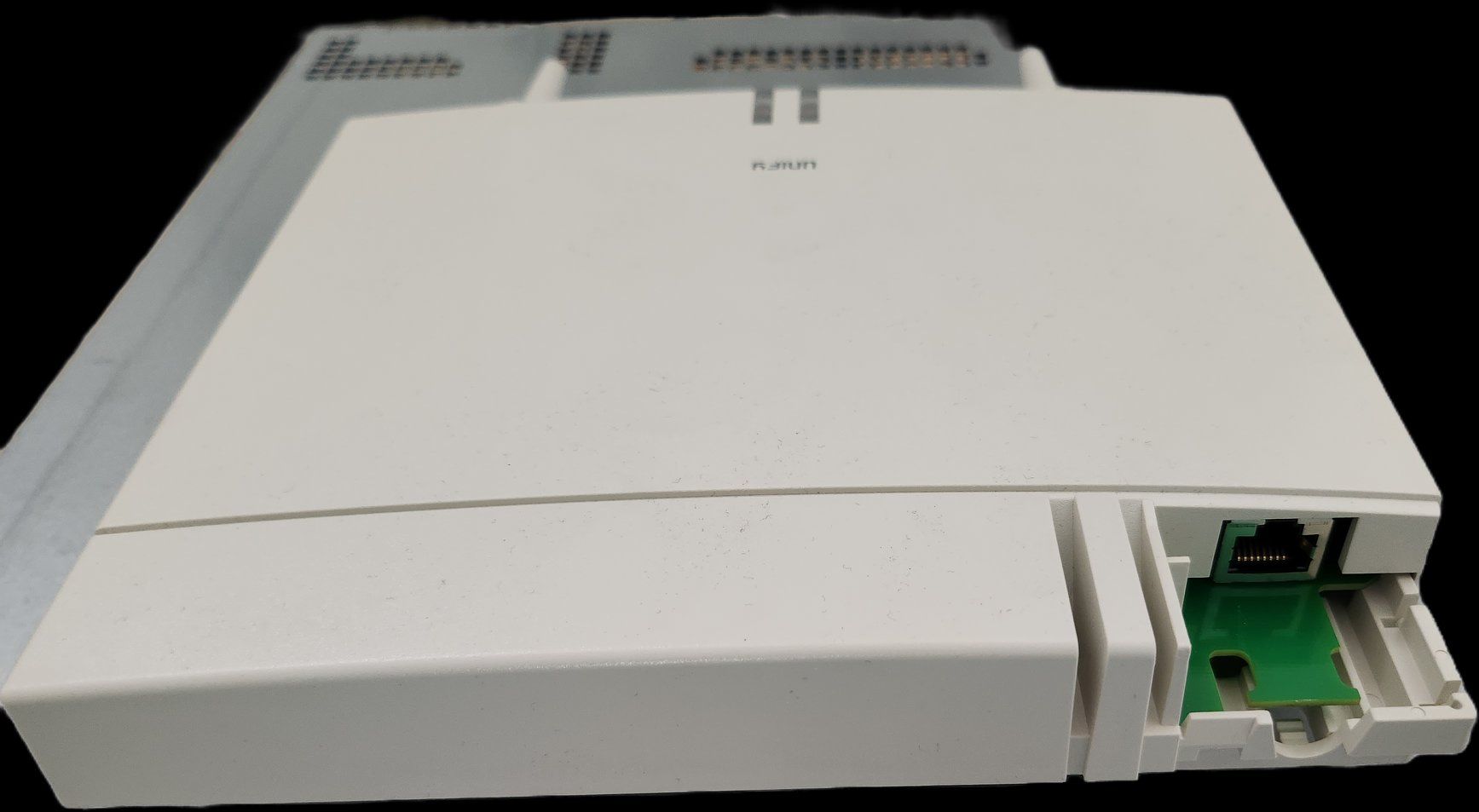Unify Téléphones: Systeme Unify Dect complet IP V1, Serveur + 30 antennes – D'occasion à Sion par at_solution 5