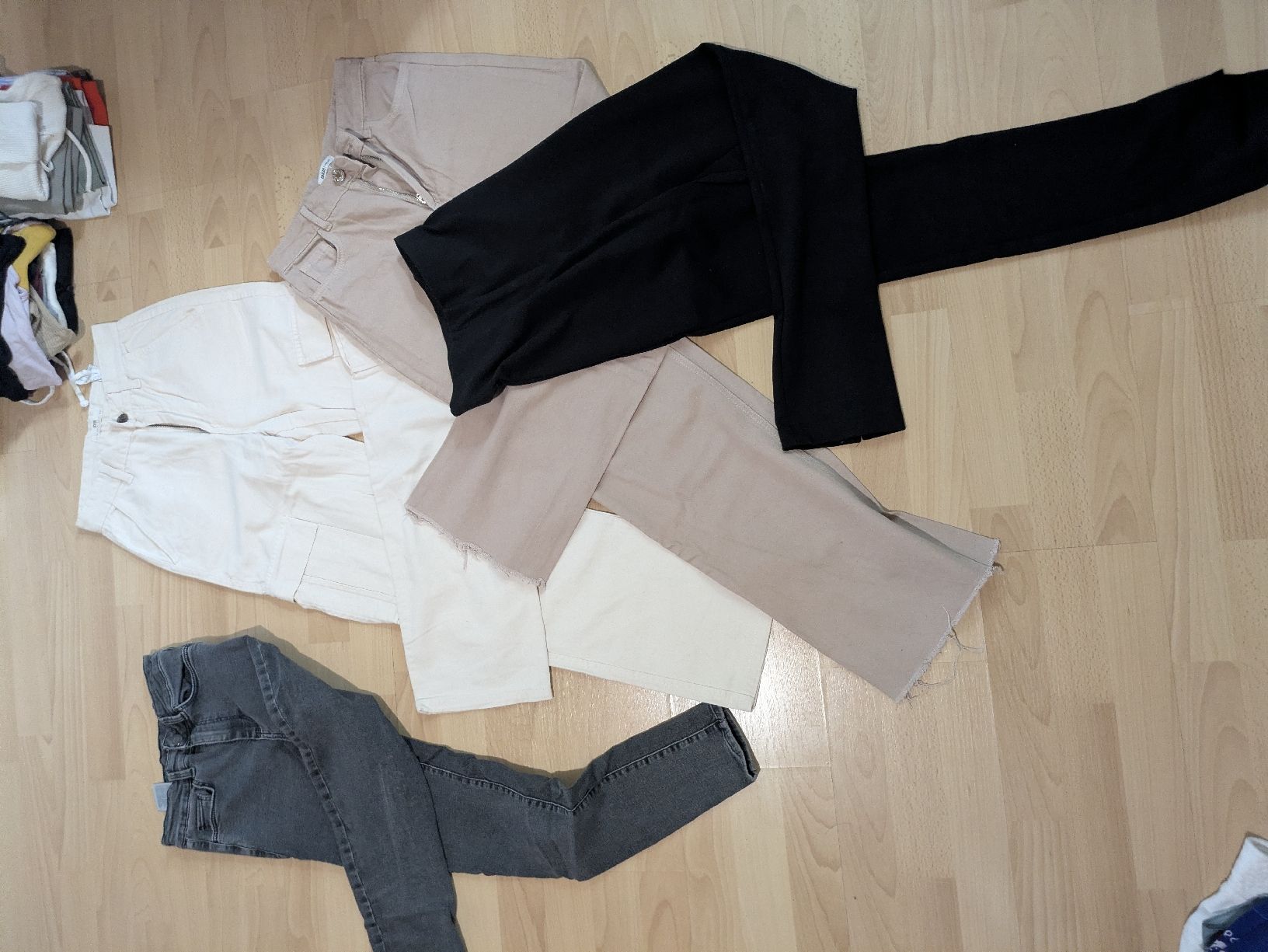Kleiderpakete: Lot de vêtements – Gebraucht aus Tramelan von cat_67zv 8