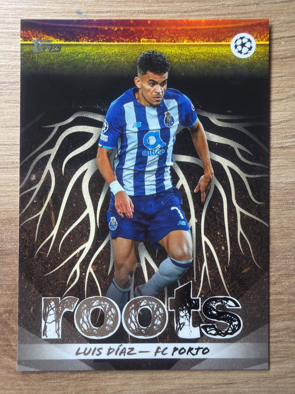 Topps Sammelbilder & Trading cards: Soccer Luis Diaz Roots Topps Flagship 25/26 – Gebraucht aus Netstal von Clutch79Cardz