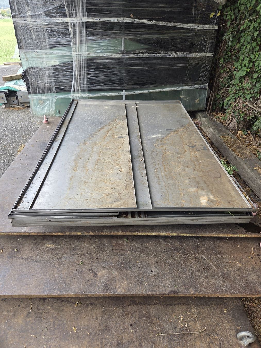 Piatti di portata: Inox Blechwannen 2m 6 Stk. – Usato da Oberdorf SO venduto da miso33 2