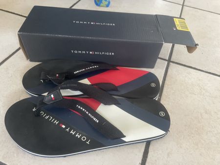 Tommy Hilfiger Zehentrenner Gr. 40 - Neuwertig mit Box