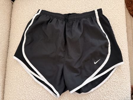 Laufshorts Nike Dri-Fit schwarz Grösse XS 