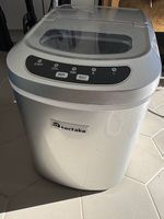 Eiswürfelmaschine