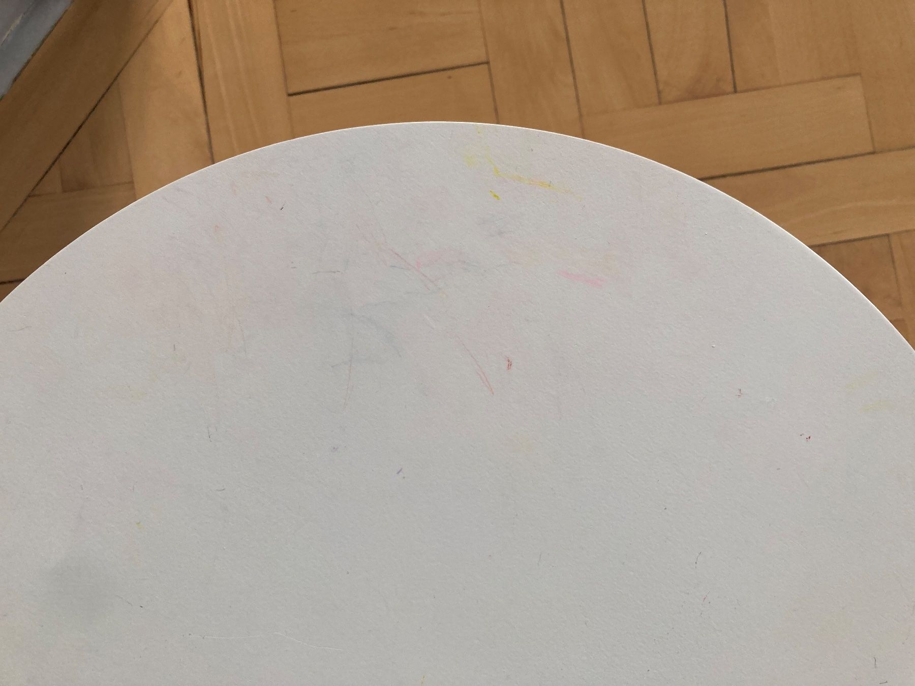 Set di tavolo e panche: Petite table + chaise enfant – Usato da Genève venduto da emi_j2sc 2