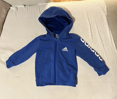 Blauer Adidas Pulli mit Kaputze Gr. 92