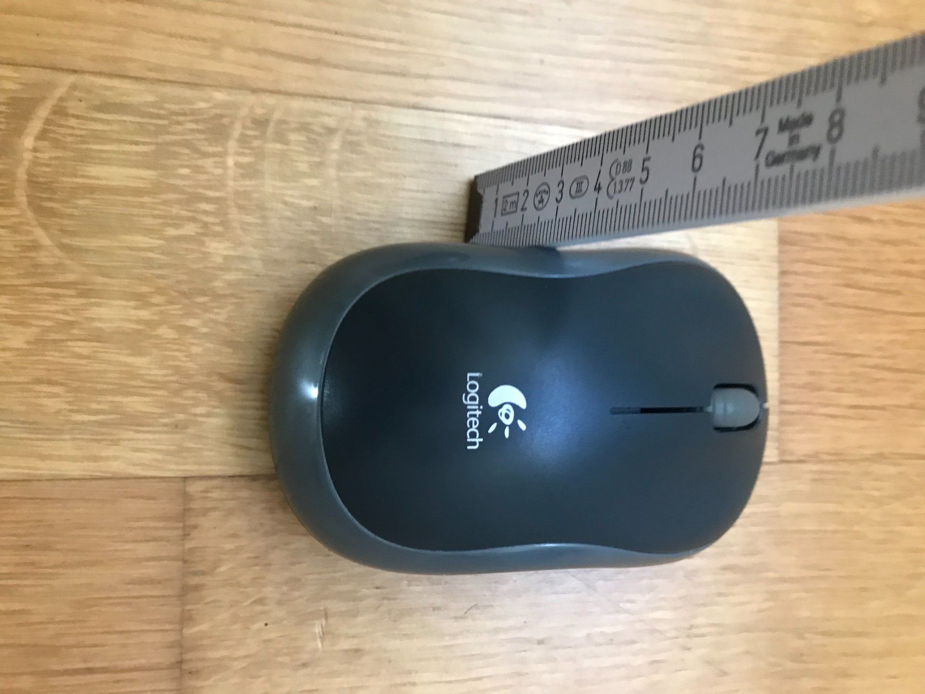 Logitech Mouse: 2× Logitech M185 Funkmaus ohne USB-Empfänger – Usato da Zug venduto da Cry71 4