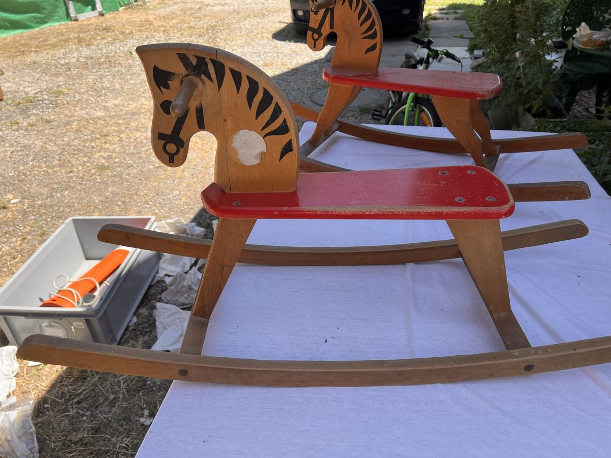Spielzeuge: Schaukelpferd Holz 2 Stk. (85) – Gebraucht aus Glattfelden von maa_qcj8 4