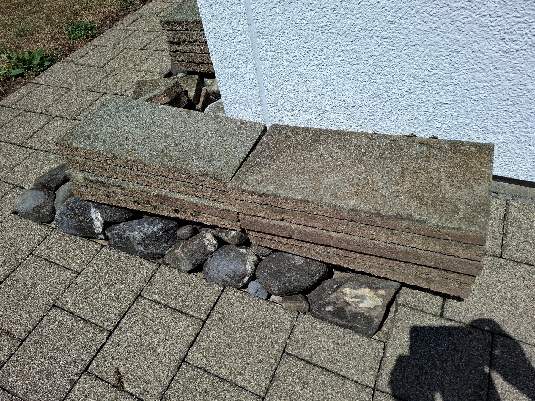 Rivestimenti per pavimenti: 20 Gartenplatten – Usato da Effretikon venduto da kauli87 2