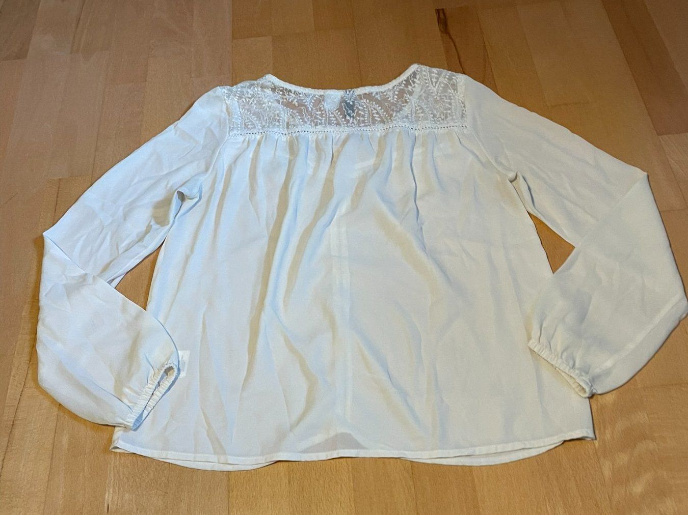H&M Camicette: H&M Bluse, Grösse 36, weiss mit Spitze, verspielt, süss – Usato da Hubersdorf venduto da JanasHeartTreasures 3