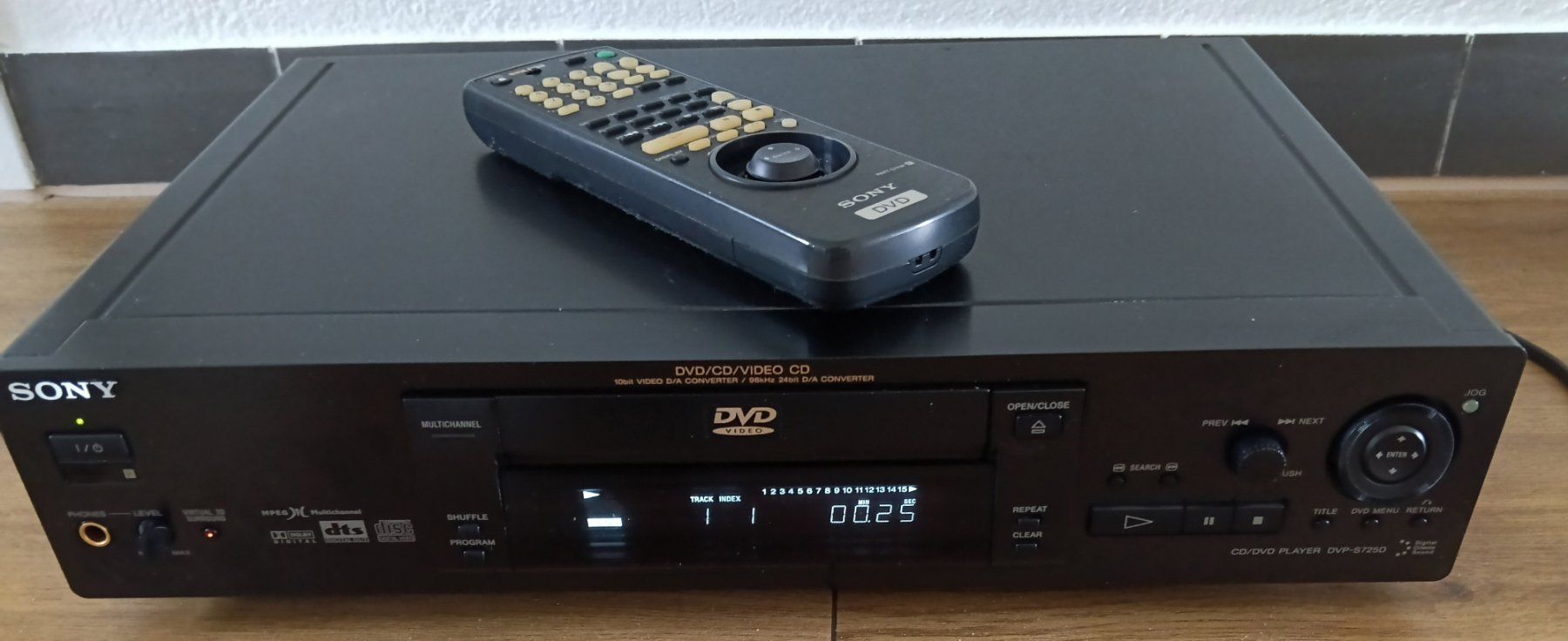 Sony Lettore multimediale & Streamer: Sony DVP-S725D High-End DVD/CD-Player – Usato da Kleindietwil venduto da kon_9nml 1