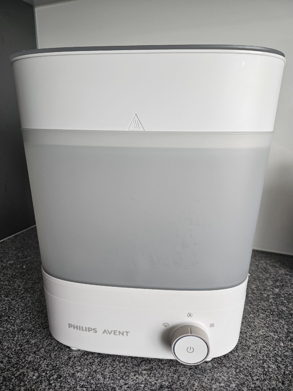 Philips Pasti del neonato: Philips Avent Sterilisator – Usato da Zürich venduto da ska_qj7j
