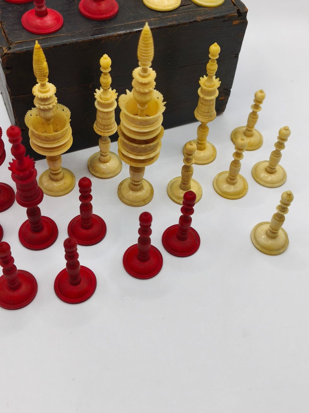 Giochi: "Selenus-Stil" Schachfiguren 1875 mit Widmung – Usato da Wettingen venduto da DaHa90 4