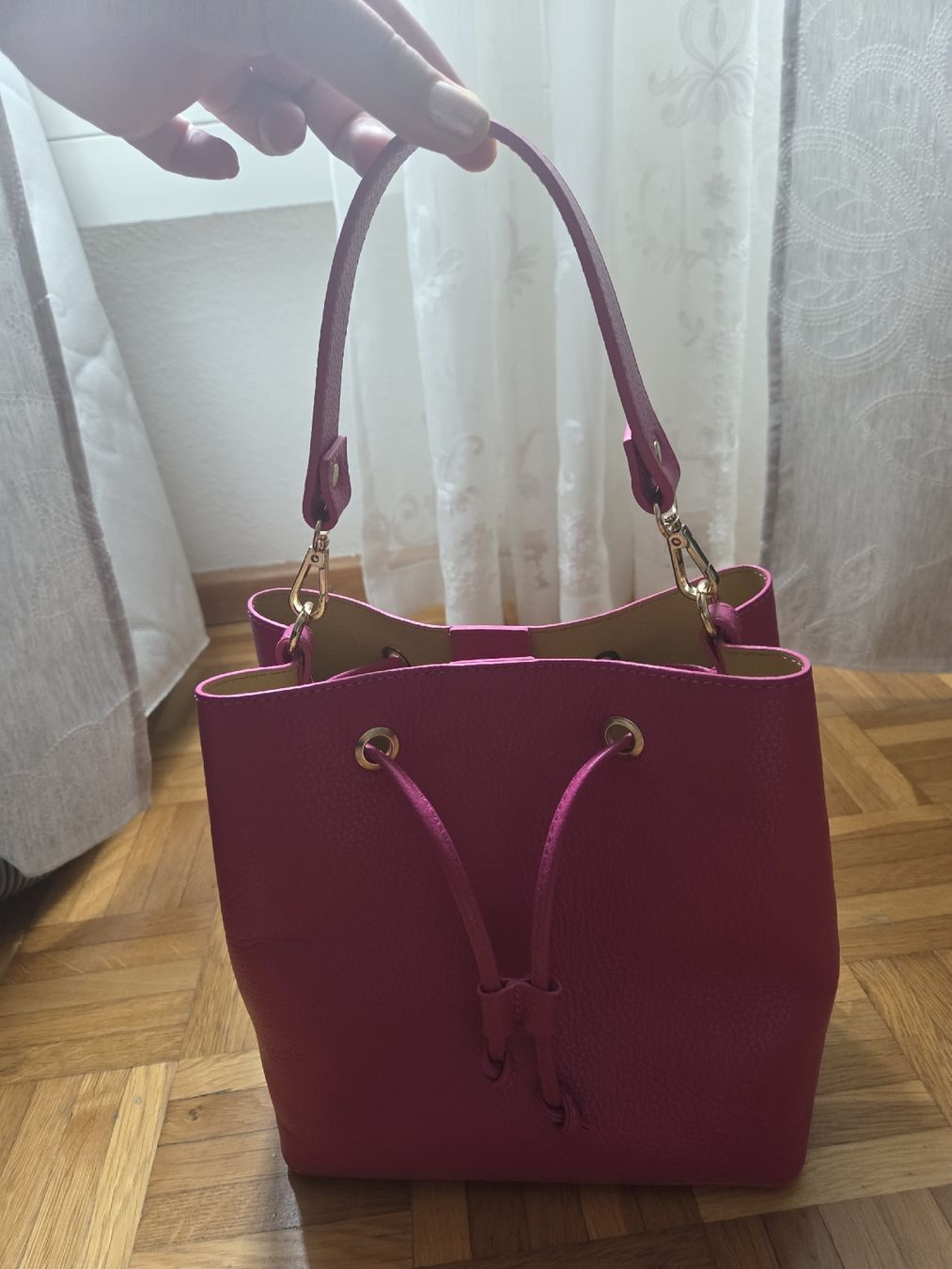 Borse da donna: Pinke Handtasche/Umhängetasche mit Wechselgurt, neuwertig – Nuovo (secondo la descrizione) da Adlikon b.Regensdf venduto da che_xxb9 5