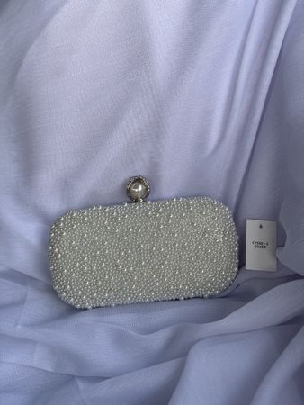 Glitzernde Clutch mit Perlen – Perfekt für den Ausgang!