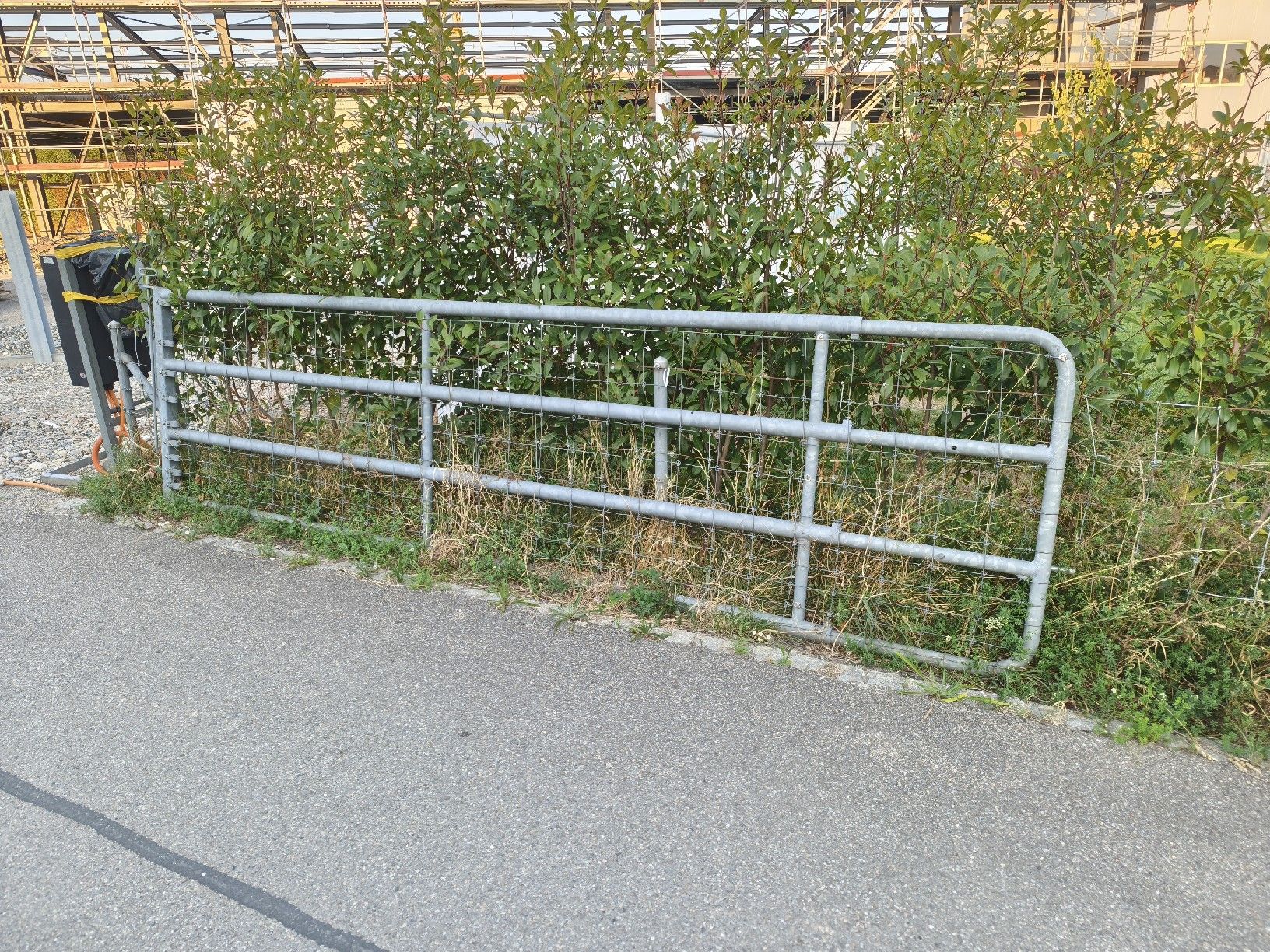 Autres équipements d'étable: Metalltor für Einfahrt oder Weidezaun Tor – D'occasion à Gerlafingen par Antik_mann 1