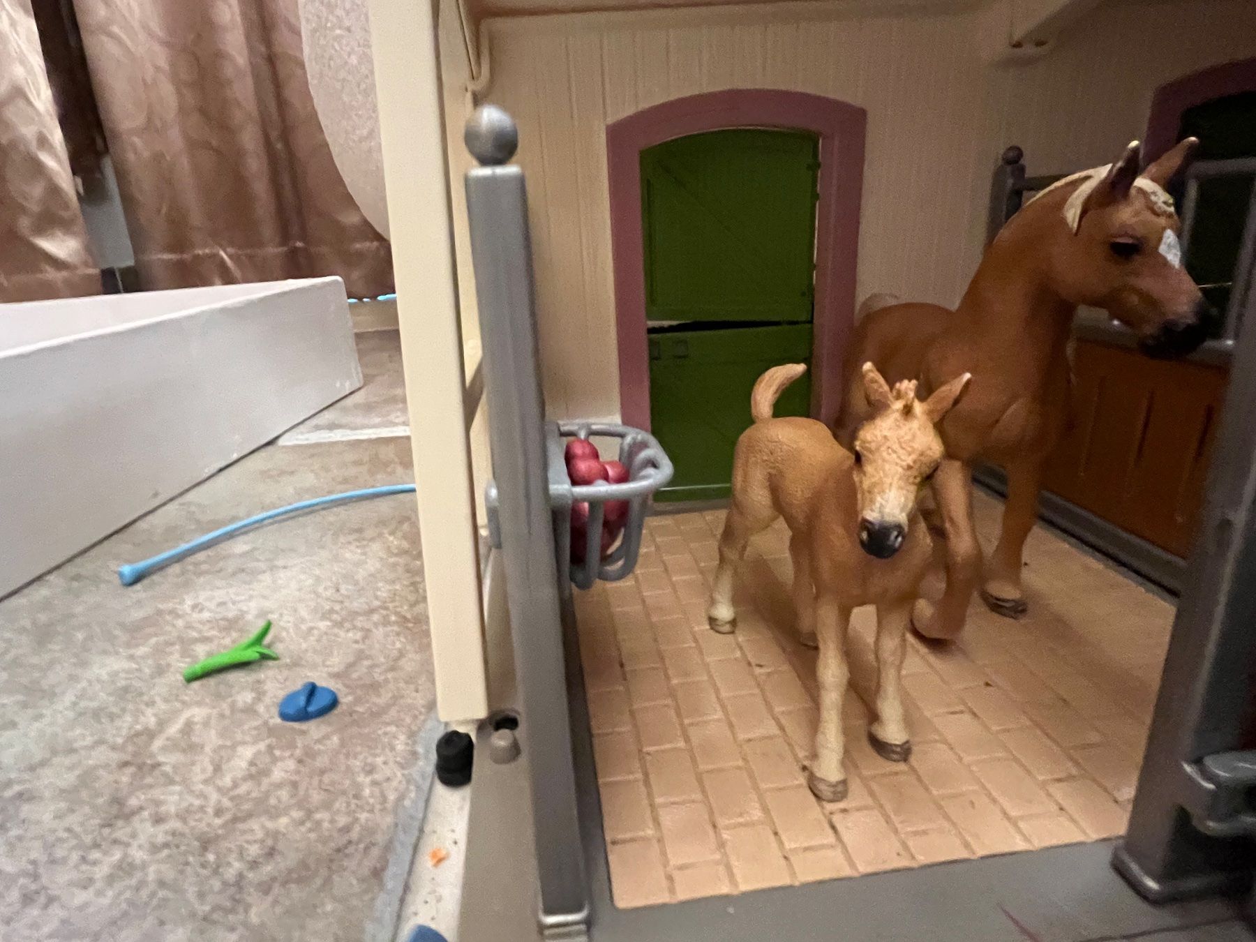 Schleich Giocattoli: Schleich Pferdestall set – Usato da Zürich venduto da Nellyliva01 8