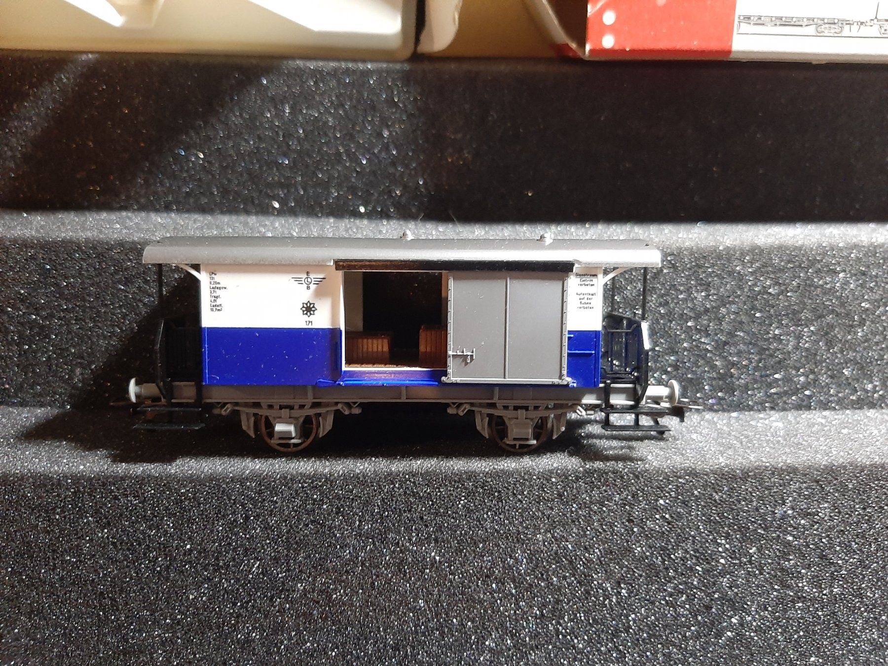 Fleischmann Modelleisenbahnen: FLEISCHMANN 5054 – Gebraucht aus Avully von RIVALIS