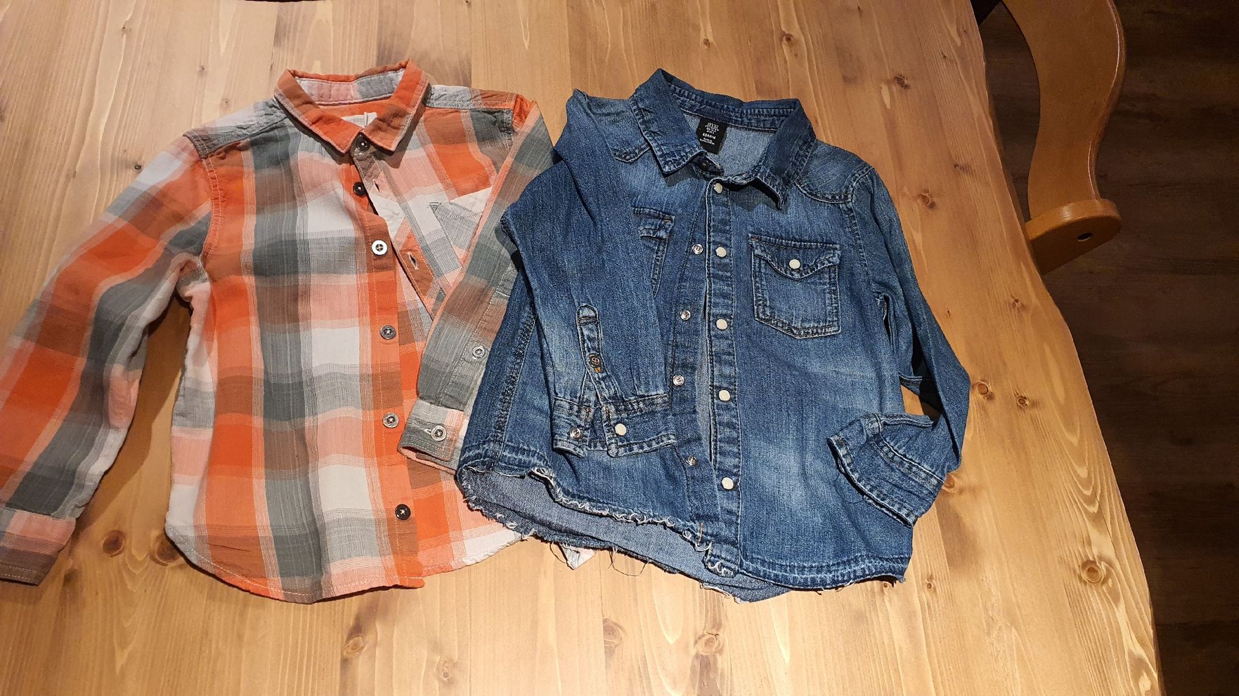 Hemden, T-Shirts & Polos: Hemden Packet in grösse 104 – Gebraucht aus Flawil von minggeli83 3