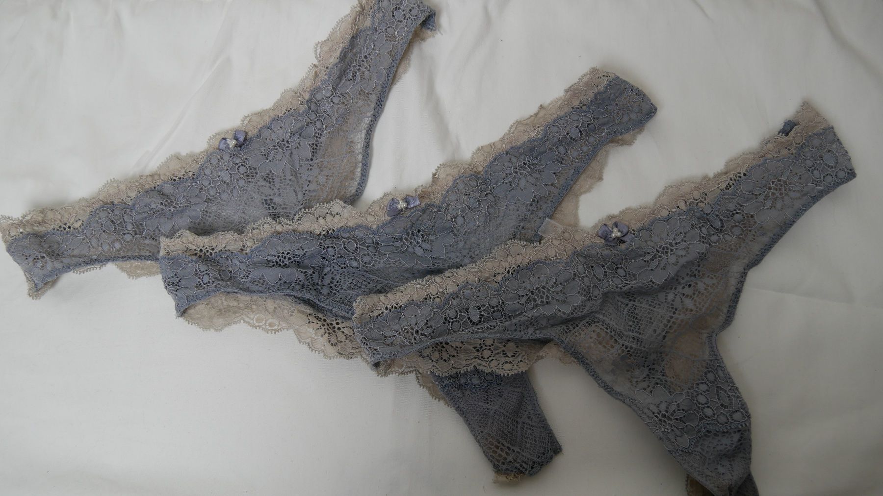 Intimissimi Altra biancheria intima: Intimissimi 3x Slips String Tangas Unterhose Unterwäsche – Nuovo (secondo la descrizione) da Zürich venduto da julia_vina