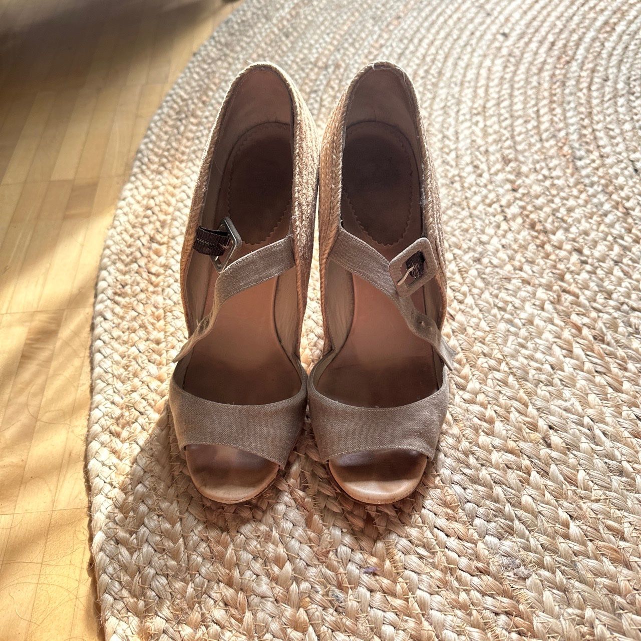 Christian Louboutin Scarpe da donna: Louboutin Wedges – Usato da Luzern venduto da dan_9z6p 1