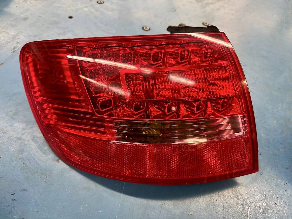 Für AUDI A6 C6 LCI FACELIFT Rückleuchte LINKS Hecklicht