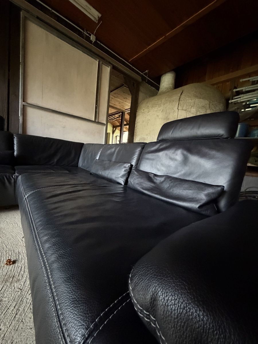 Sofas: Schwarze Ledercouch in Top Zustand! – Neu (gemäss Beschreibung) aus Bärschwil von raf_x5gg 2