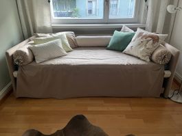 Schönes Bettsofa Duetto der Marke Flou, beige,  neuwertig
