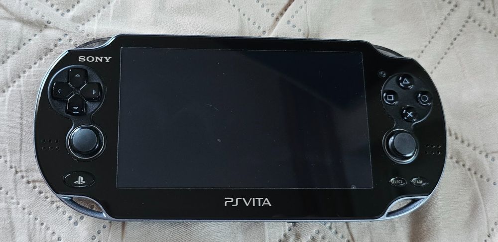 OVP Sony PS Vita PCH-1004 OLED Konsole (Gebraucht) in La Garde für CHF ...