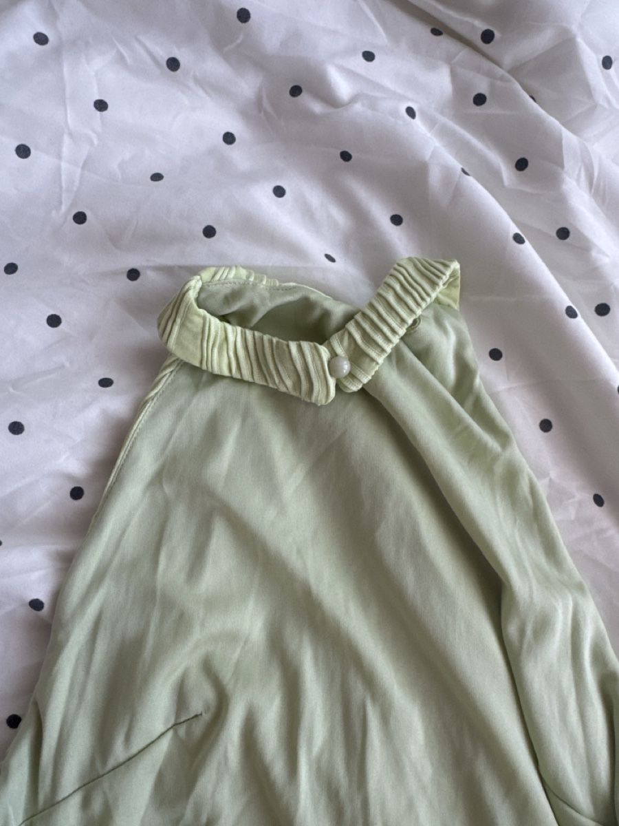 Kleider: Robe verte style "ruching" sans manche, taille S, neuve – Neu und originalverpackt aus Malleray von sam_9bkx 4