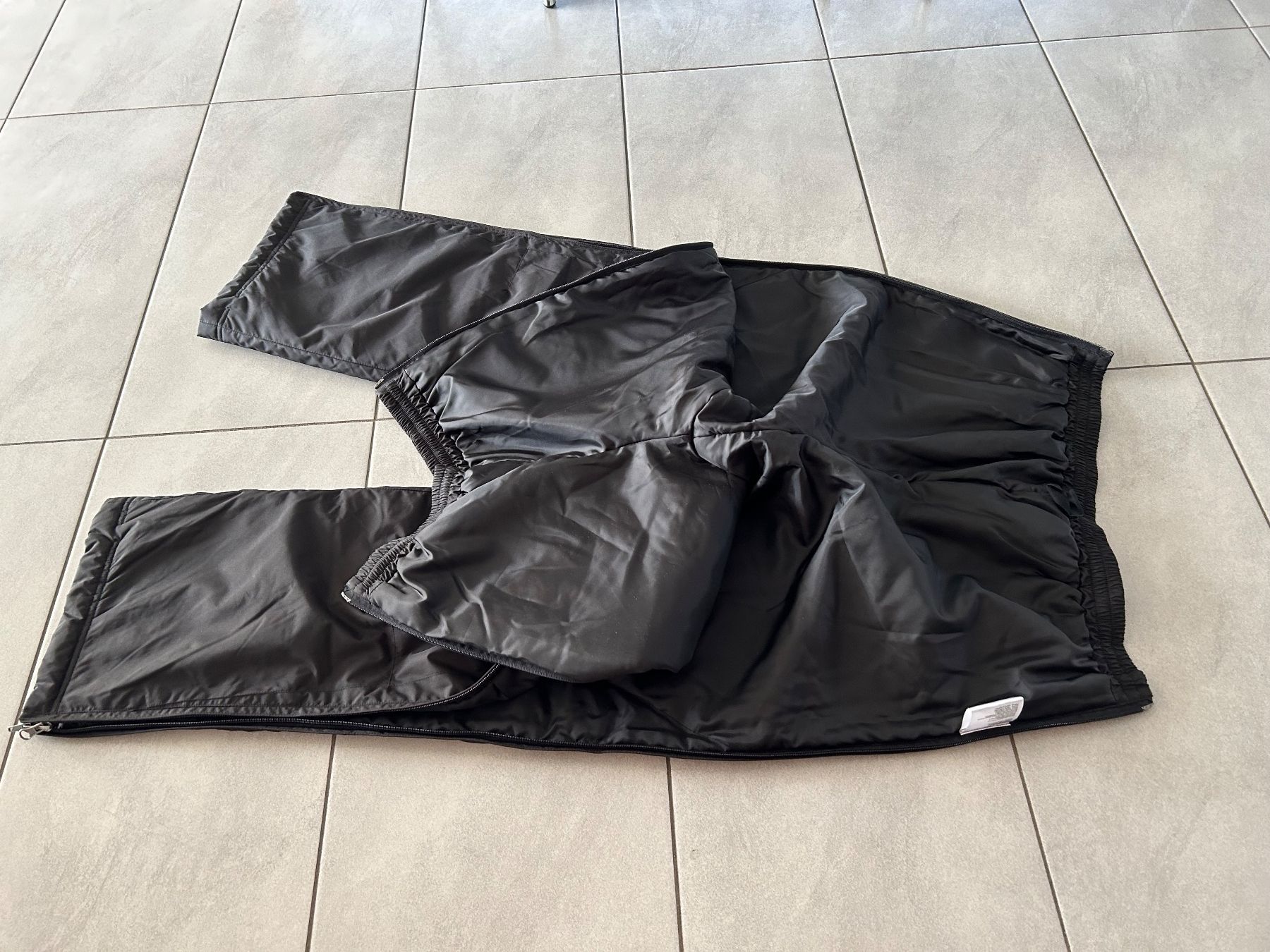 Pantaloni: Warme Winterhose Gr. MS All mit Reissverschlüssen – Usato da Lanzenhäusern venduto da vic63 4