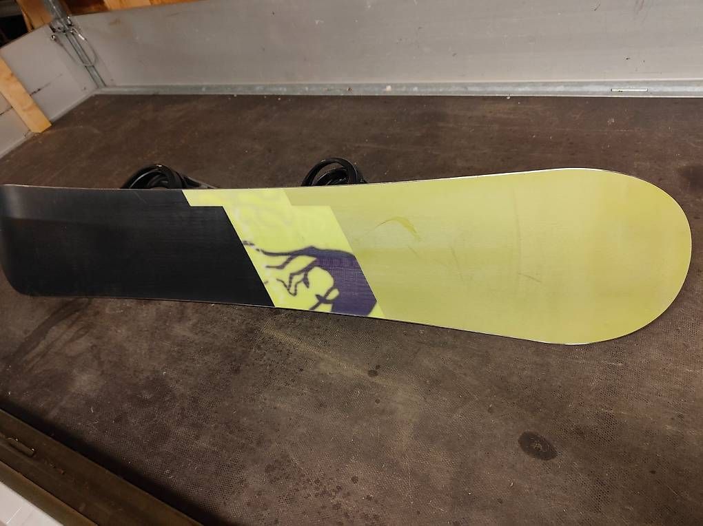 Salomon Boards: Snowboard Salomon 154 - Burton Bindung Classic M – Gebraucht aus Leibstadt von winterzeit2000 2