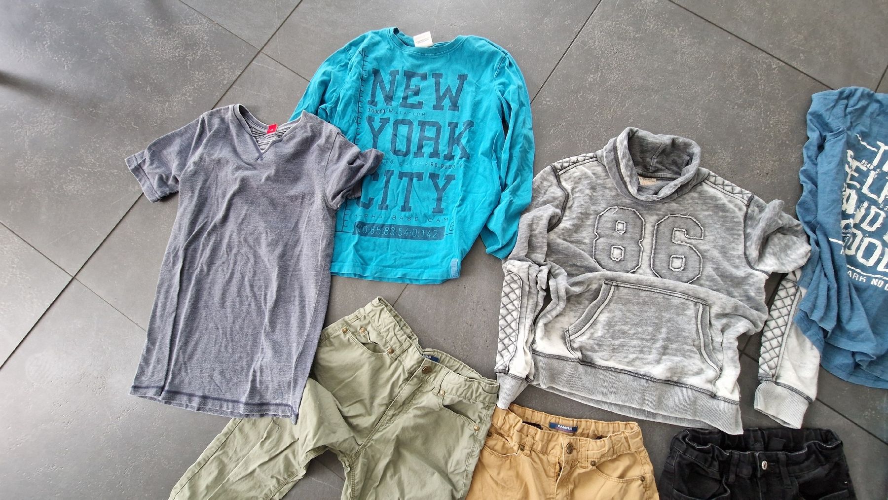 Lotti & Set di vestiti: Kleiderpaket Jungs Gr. 146 – Usato da Bätterkinden venduto da Reniderella 2