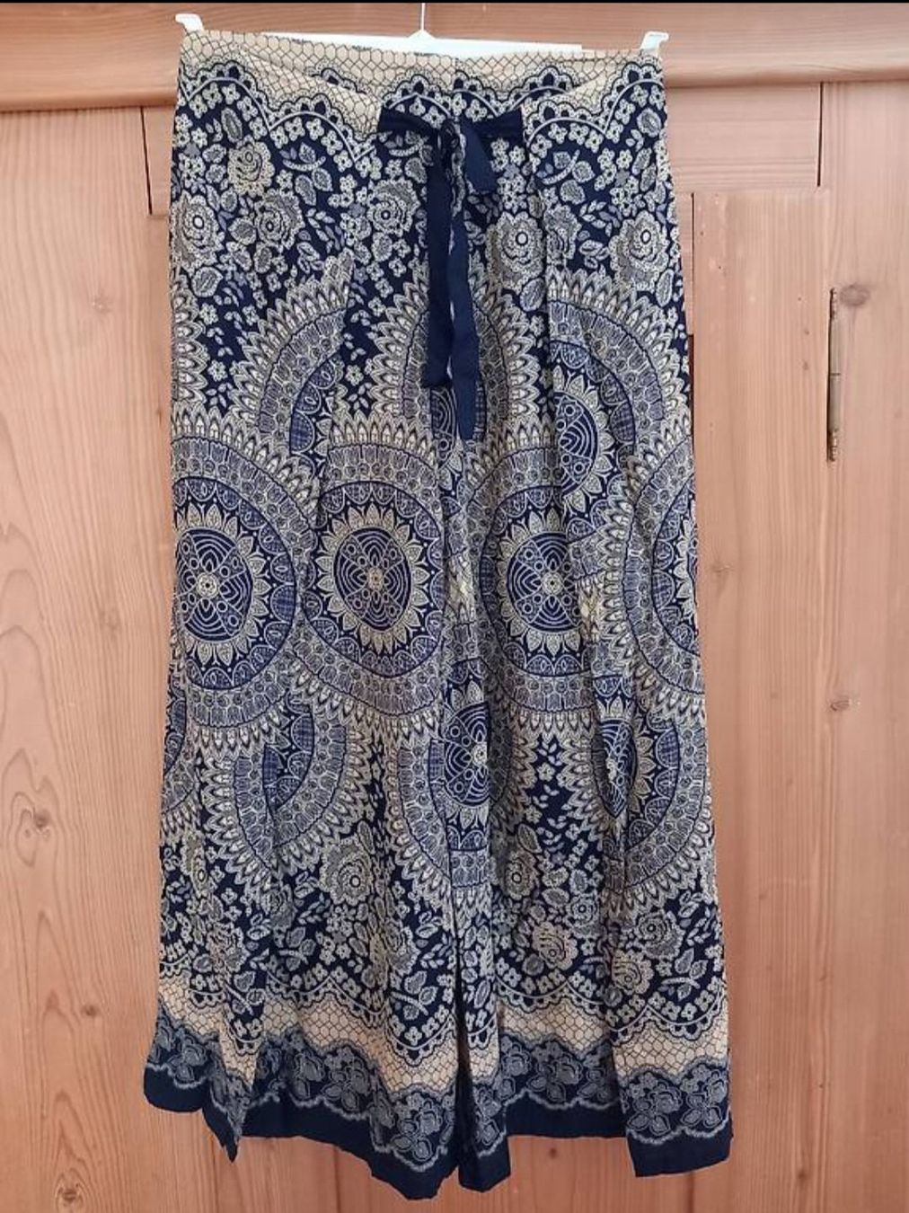 Pantaloni: Hosenrock, Hose, Rock, blau, S – Nuovo (secondo la descrizione) da Näfels venduto da gil_sindamel