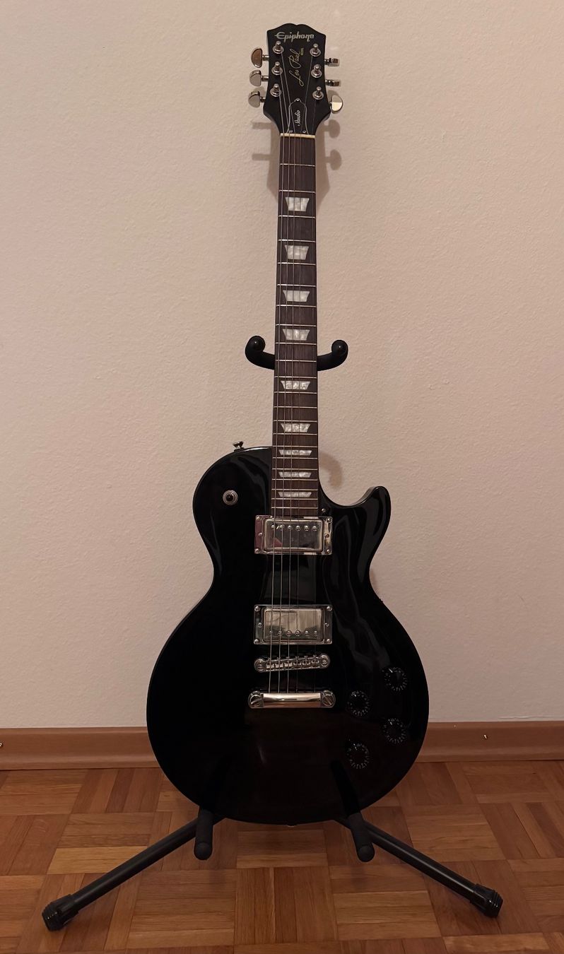 Epiphone Strumenti musicali: Epiphone Les Paul Ebony/Schwarz – Usato da Greifensee venduto da ann_ms2c 1