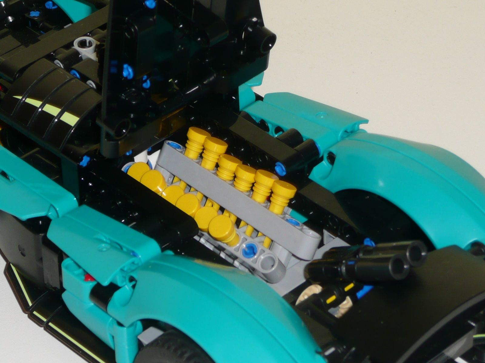 Lego Giocattoli: Lego Technik " Aston Martin Valkyrie " NEU – Nuovo (secondo la descrizione) da Kriens venduto da Taurus12 5