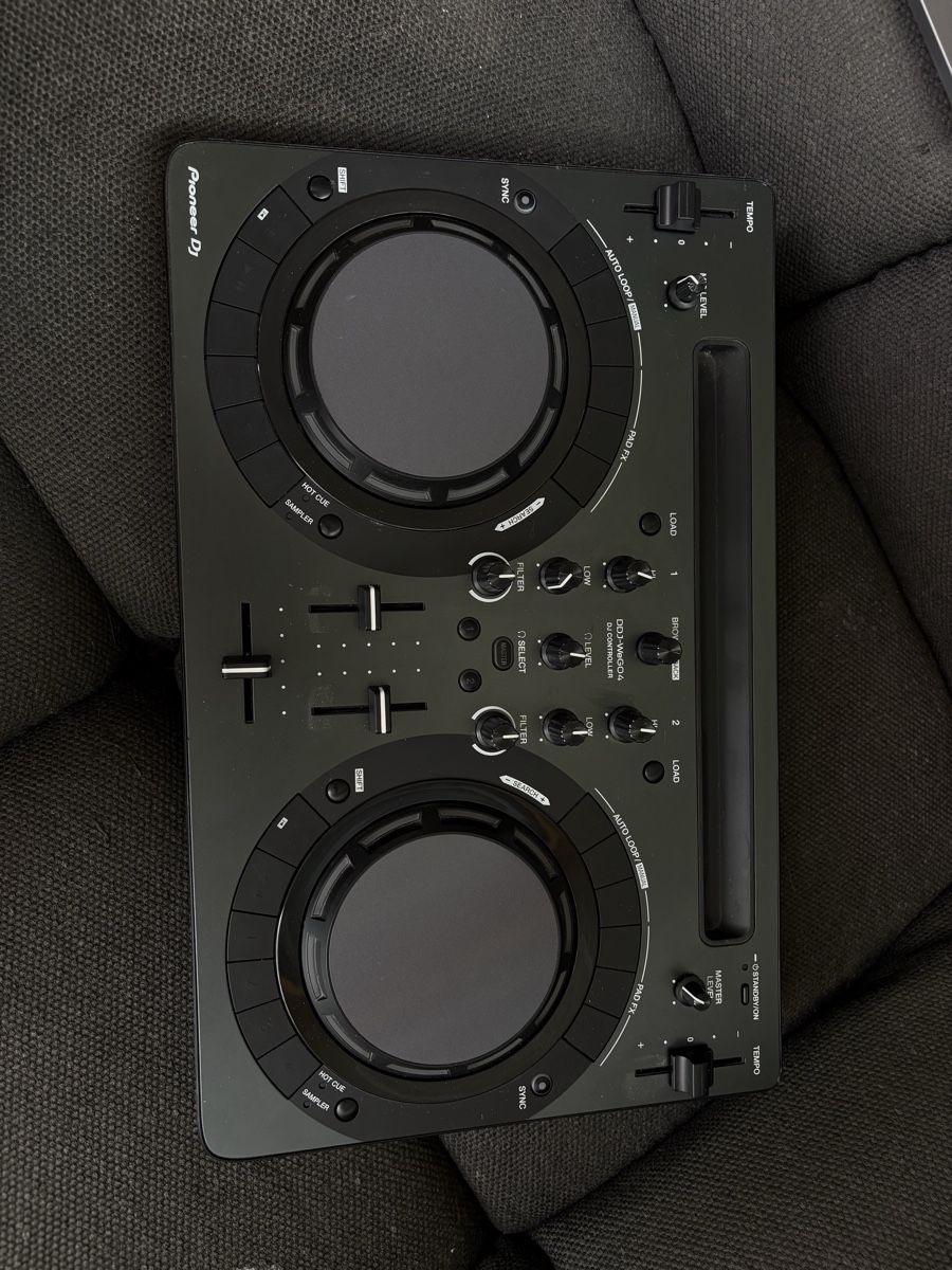 Pioneer Platines de mixage: Pioneer Controller - DDJ WEGO 4 – D'occasion à Zürich par felinecion 1